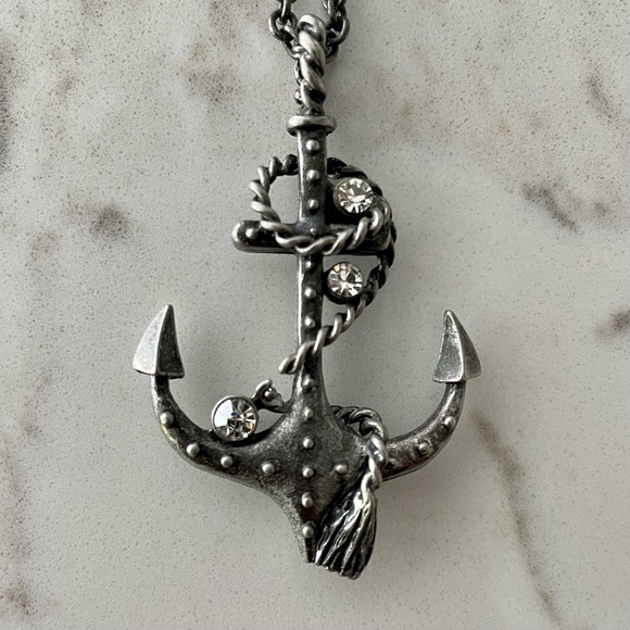 ✨FREE ADD ON✨ Anchor Necklace - Picture 1 of 4